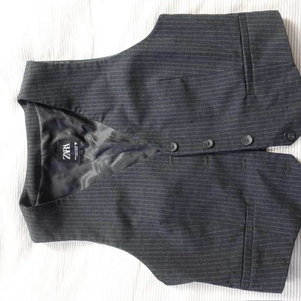Zara Women's Black and Grey Vest
